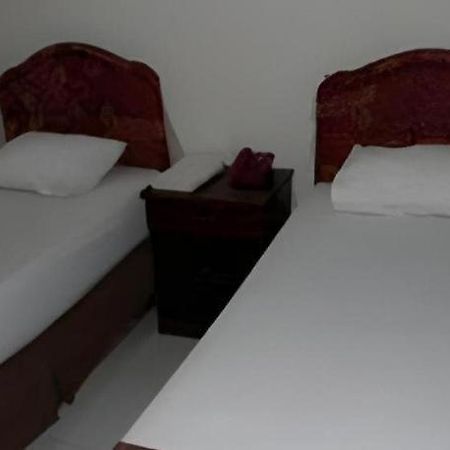 Hotel Fortuna Pare-Pare Bagian luar foto